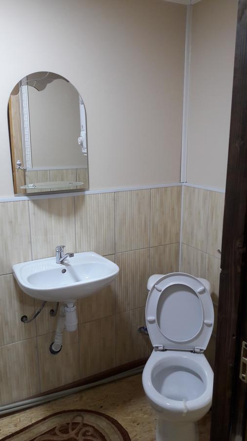 U Romana Yaremtche Extérieur photo